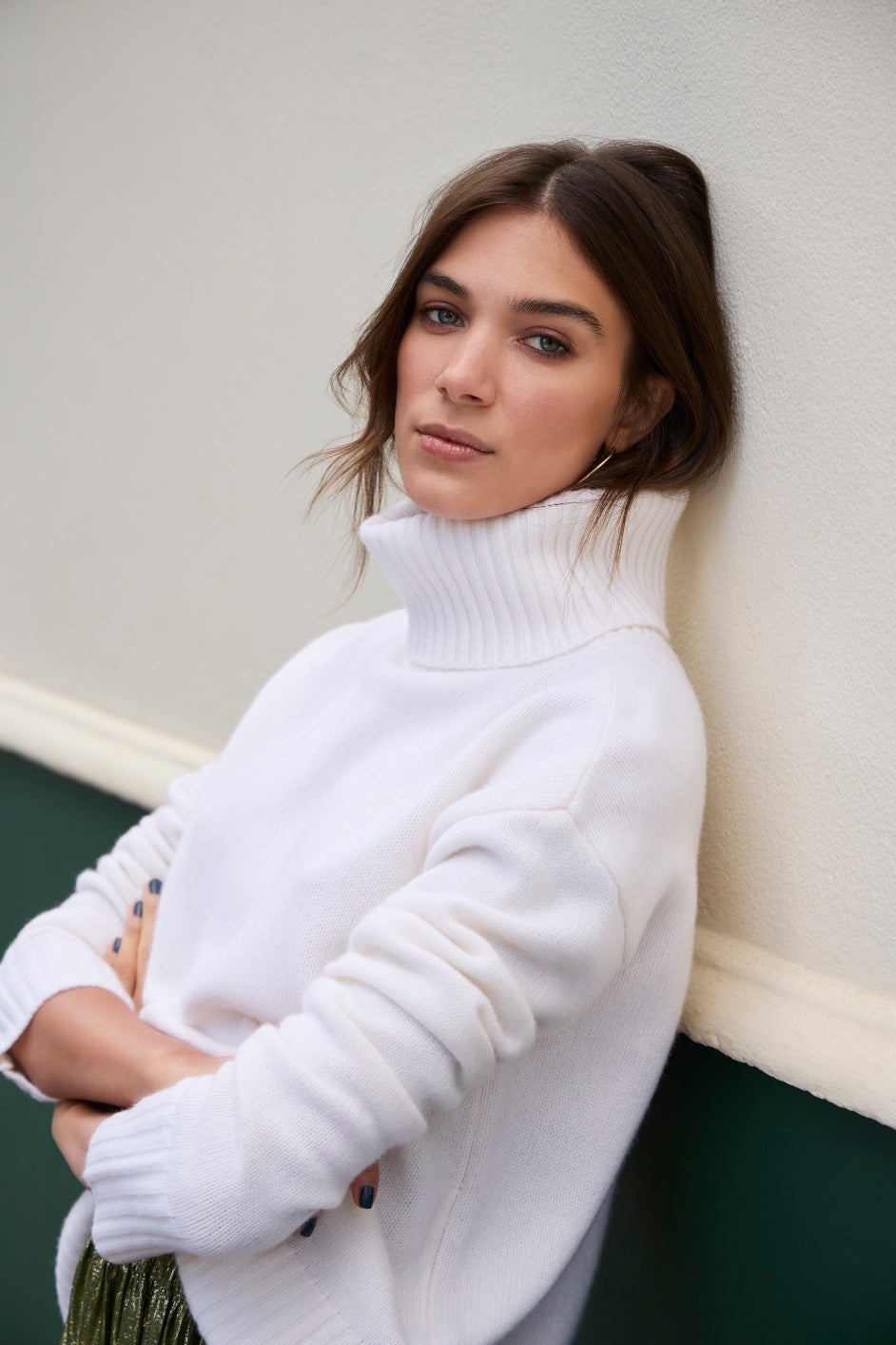 White high store neck jumper