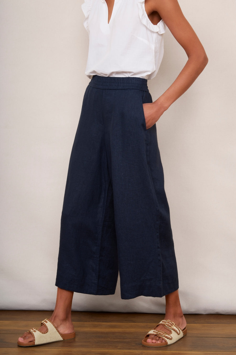 Alma Cropped Linen Trouser - Midnight