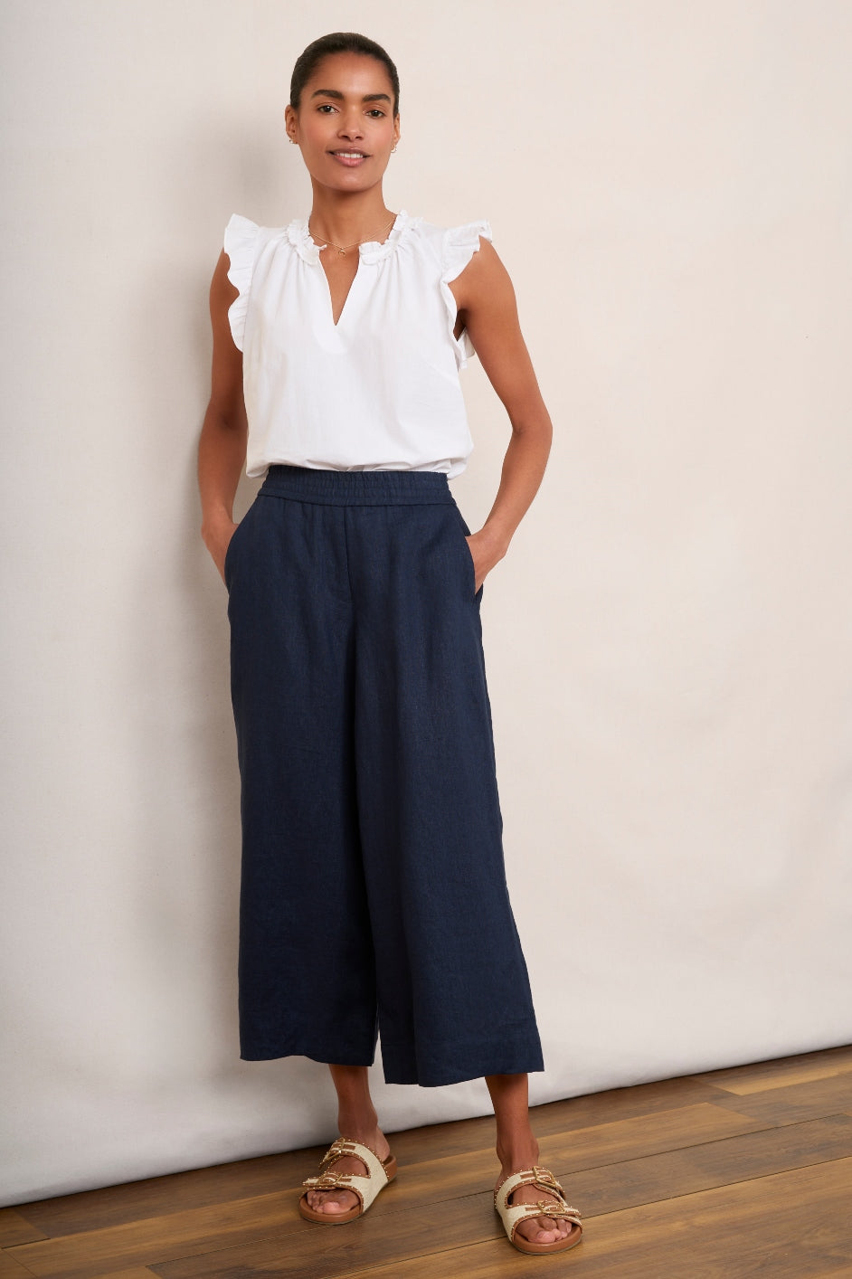 Alma Cropped Linen Trouser - Midnight