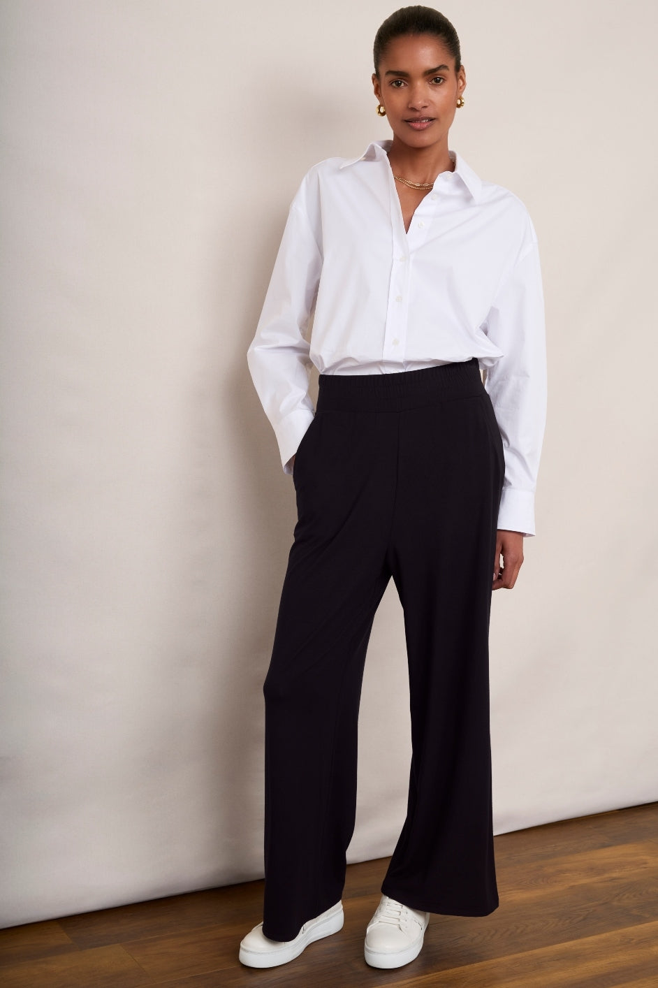 Delphine Pull On Trouser - Black