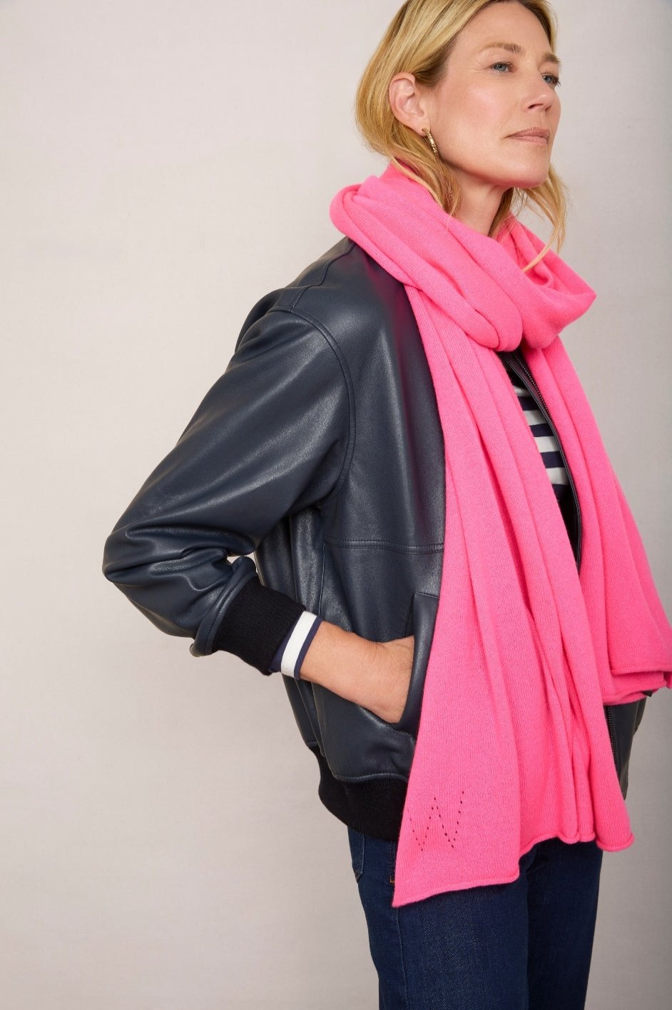 Mathilde Cashmere Scarf - Neon Pink