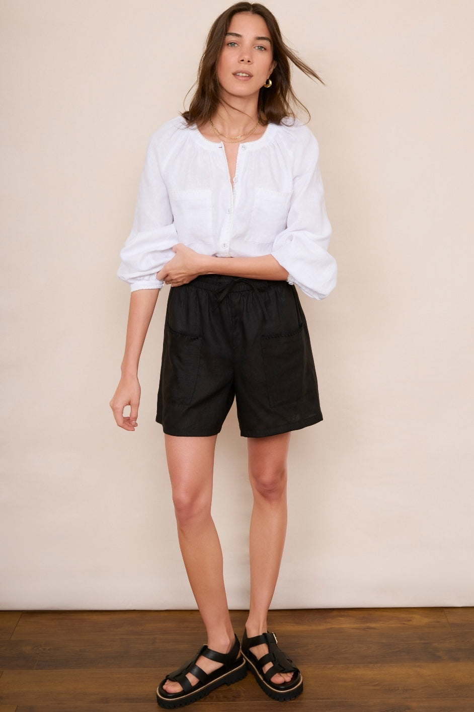 Monica Linen Short - Black