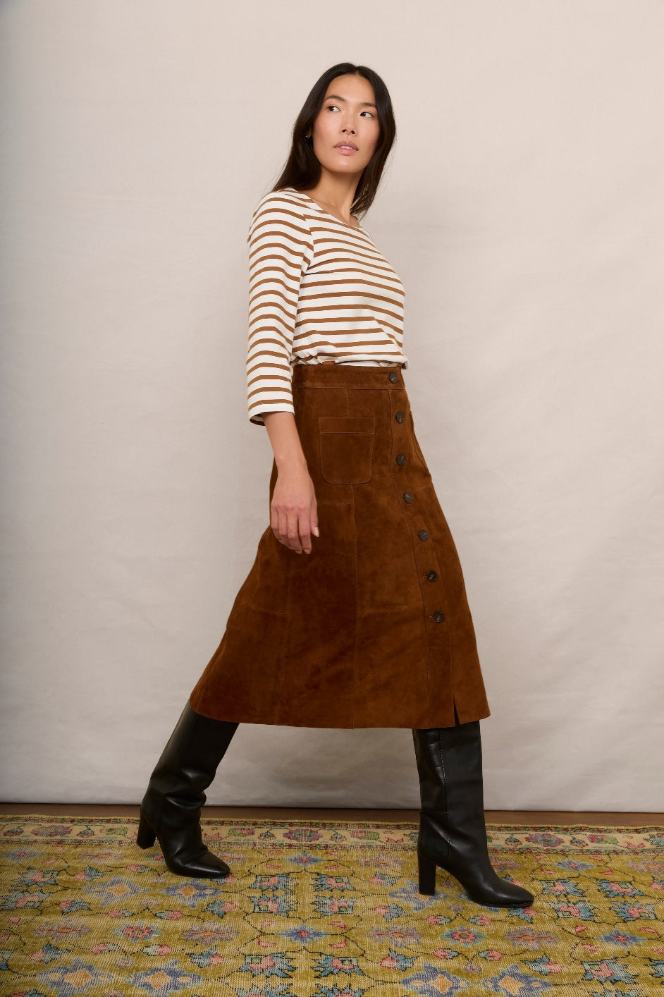 Tan skirt shop suede