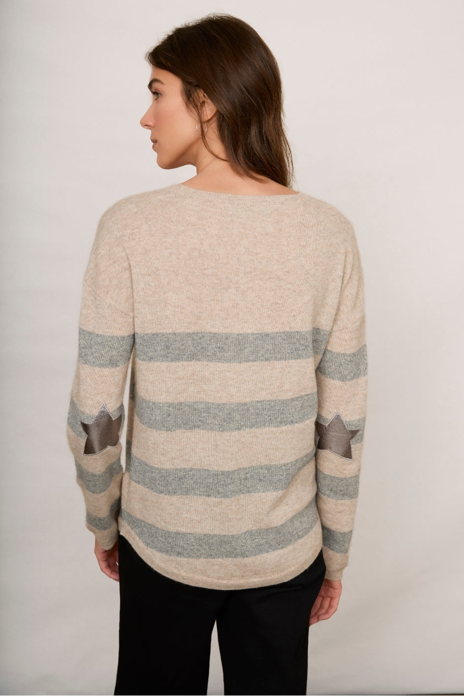 Flo Star Patch Jumper - Taupe/Grey