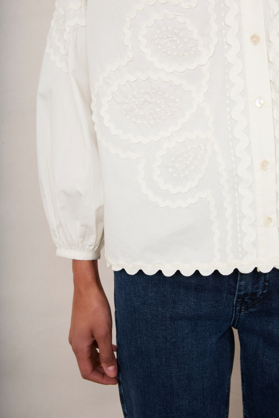 Veritie Ric Rac Blouse - Ivory – WYSE London