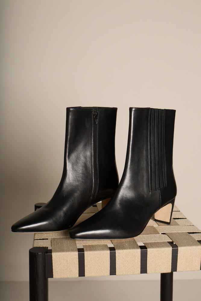 Alexa Heel Boot - Black