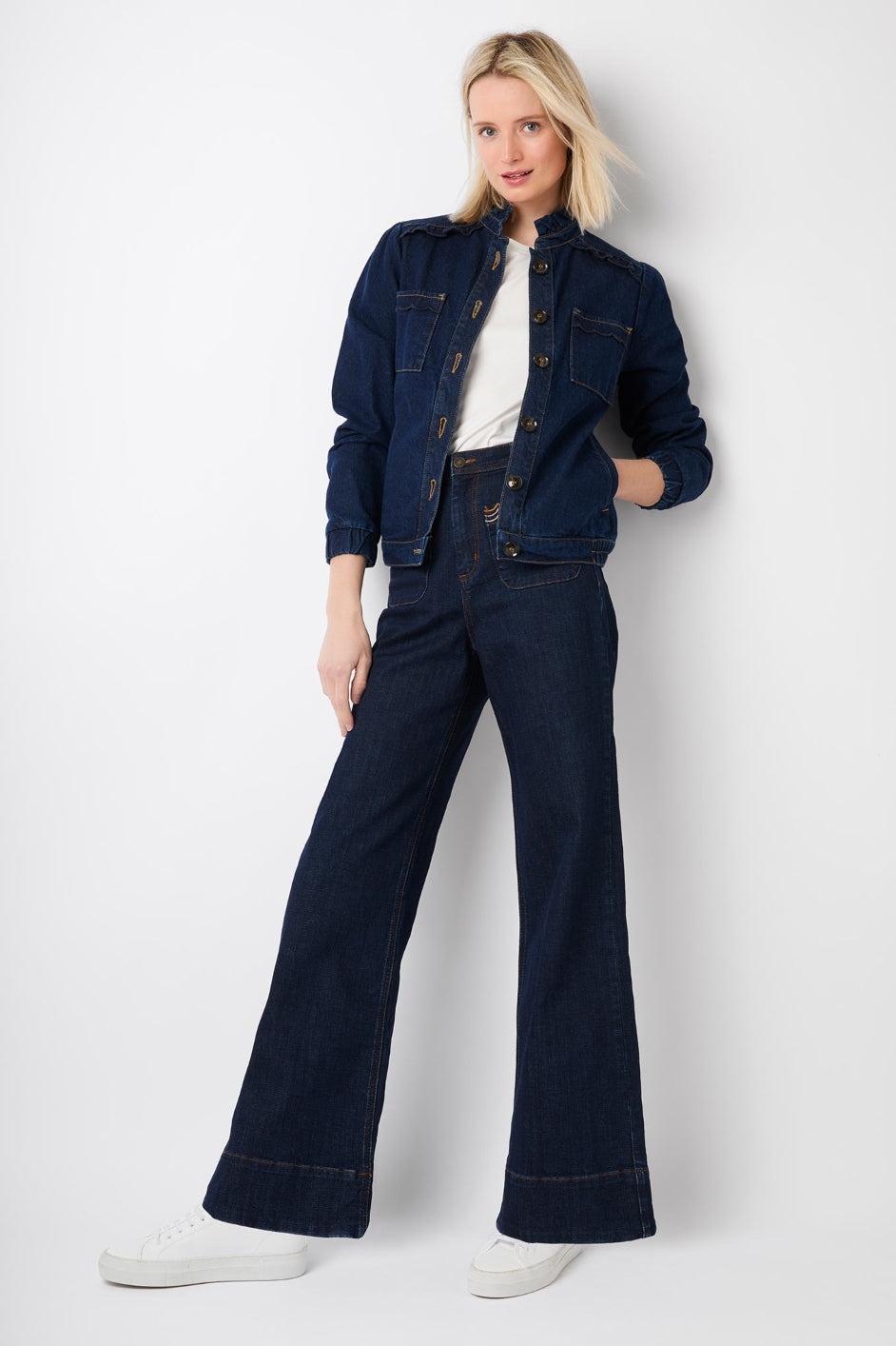 Luisa Cerano classic fashion pants flared at the bottom