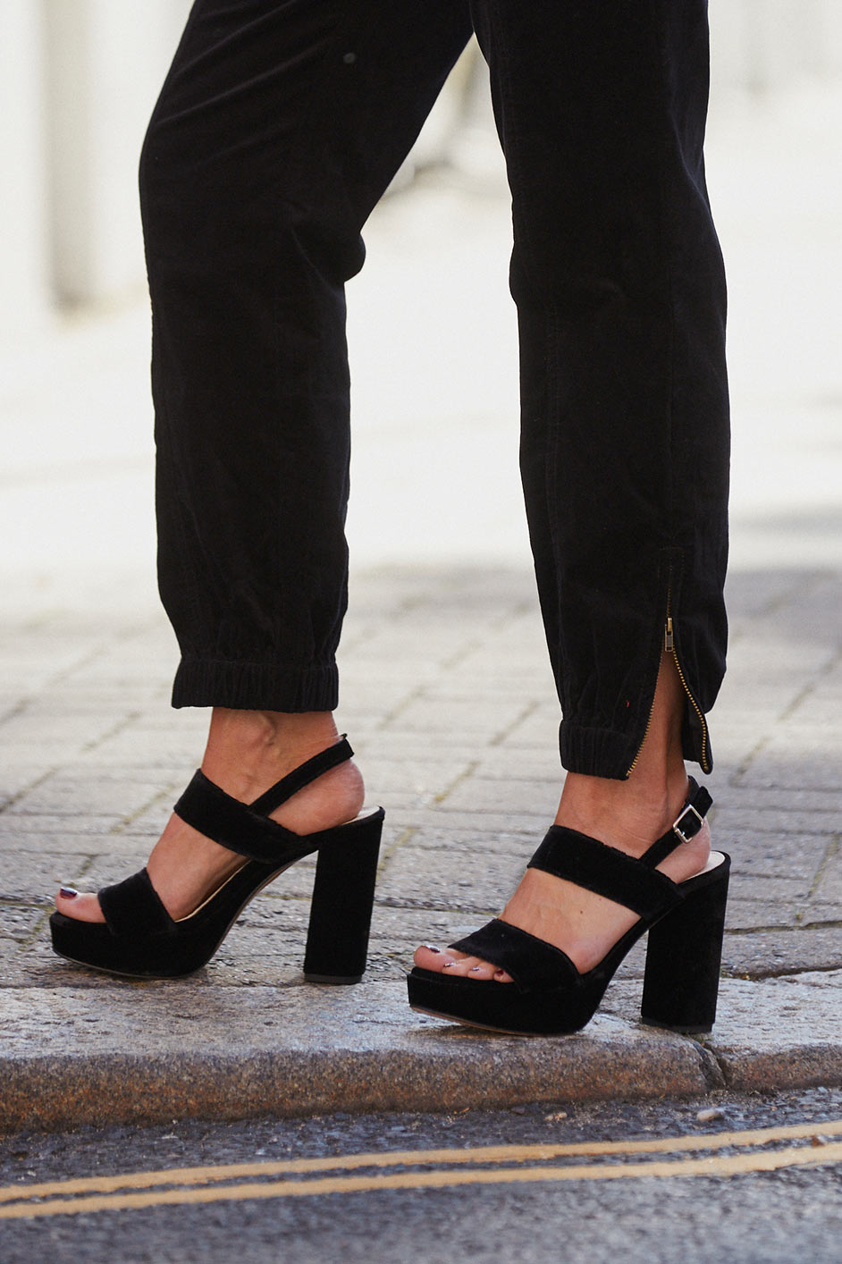 Violet Velvet Block Heel Sandal - Black