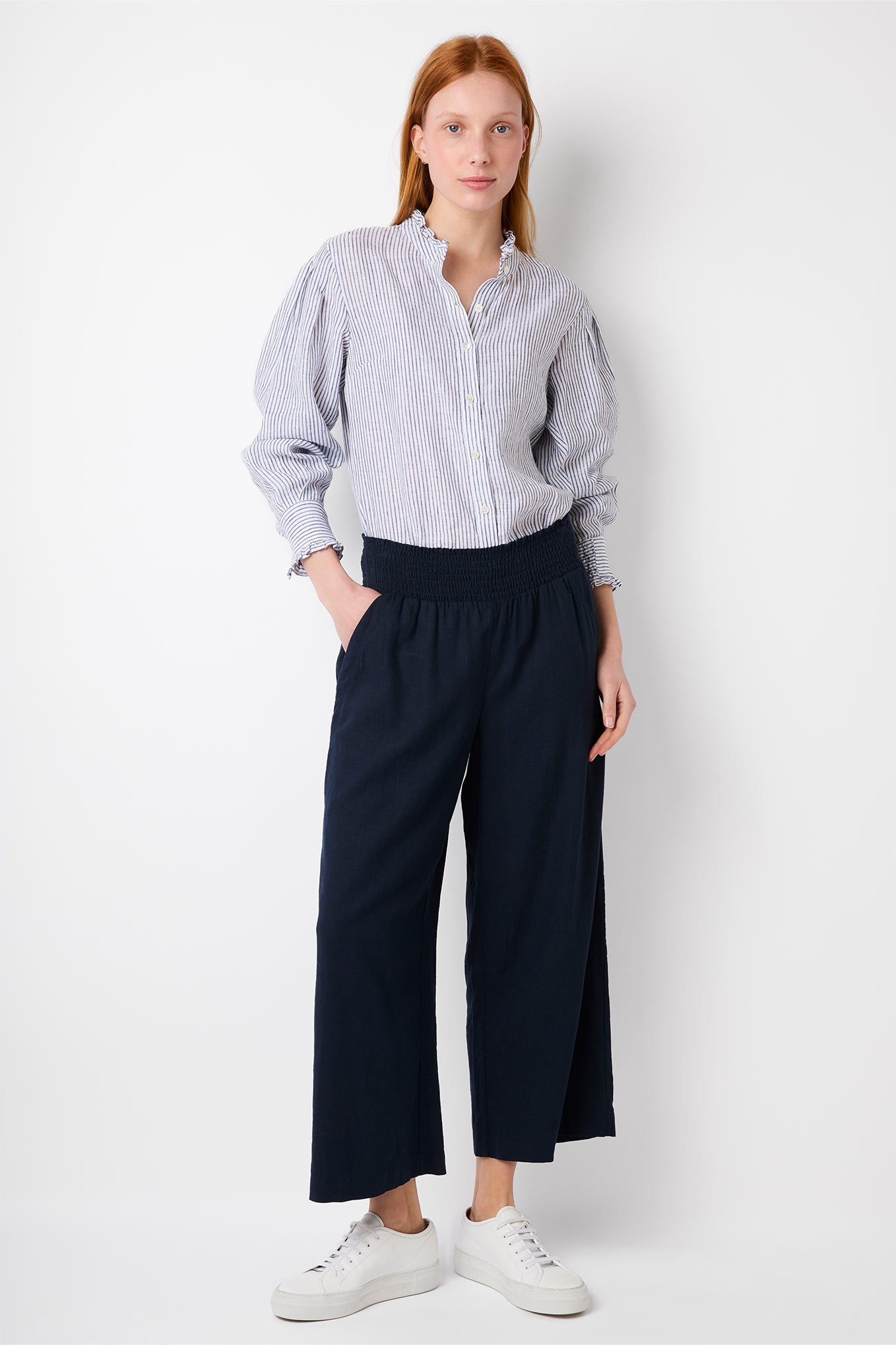 Ophelie Linen Crop Trouser - Midnight